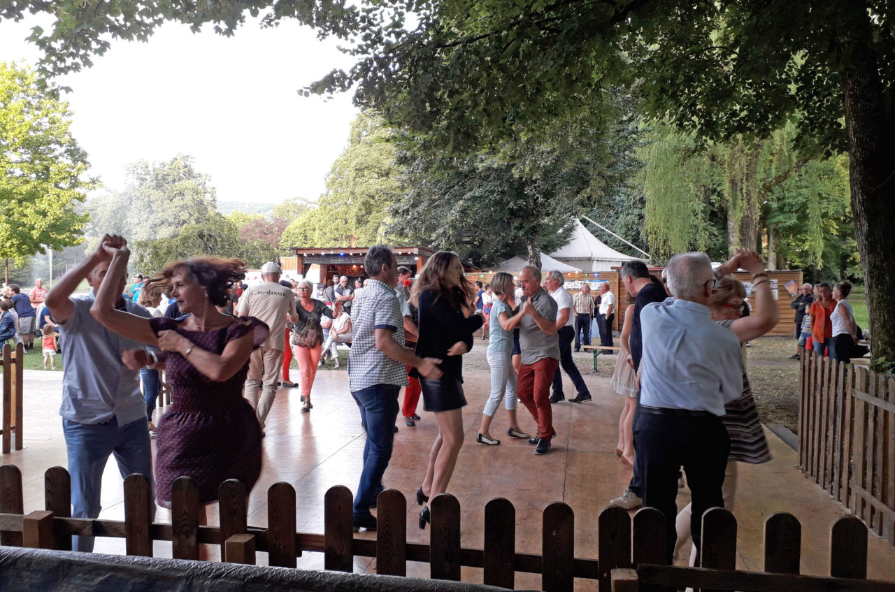 guinguettec203121 lédodanse ex lédorock apprendre à danser à lons